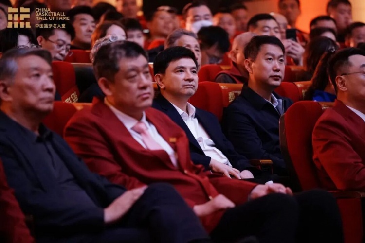 开云体育-中国篮球名人堂入堂仪式的4个“隐藏人物”